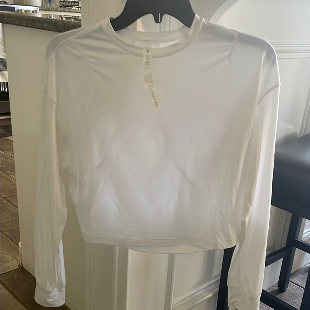 Lululemon Women’s White Long sleeve top